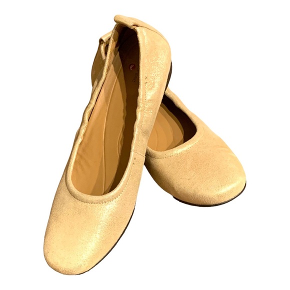 Clarks Gold Metallic Un Darcey Vibe Leather Ballet Flat in Size 10 - Picture 4 of 5